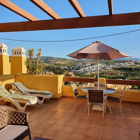 Seaview A Spectacular 3 Bed 3 Bathroom Penthouse Manilva Exterior foto